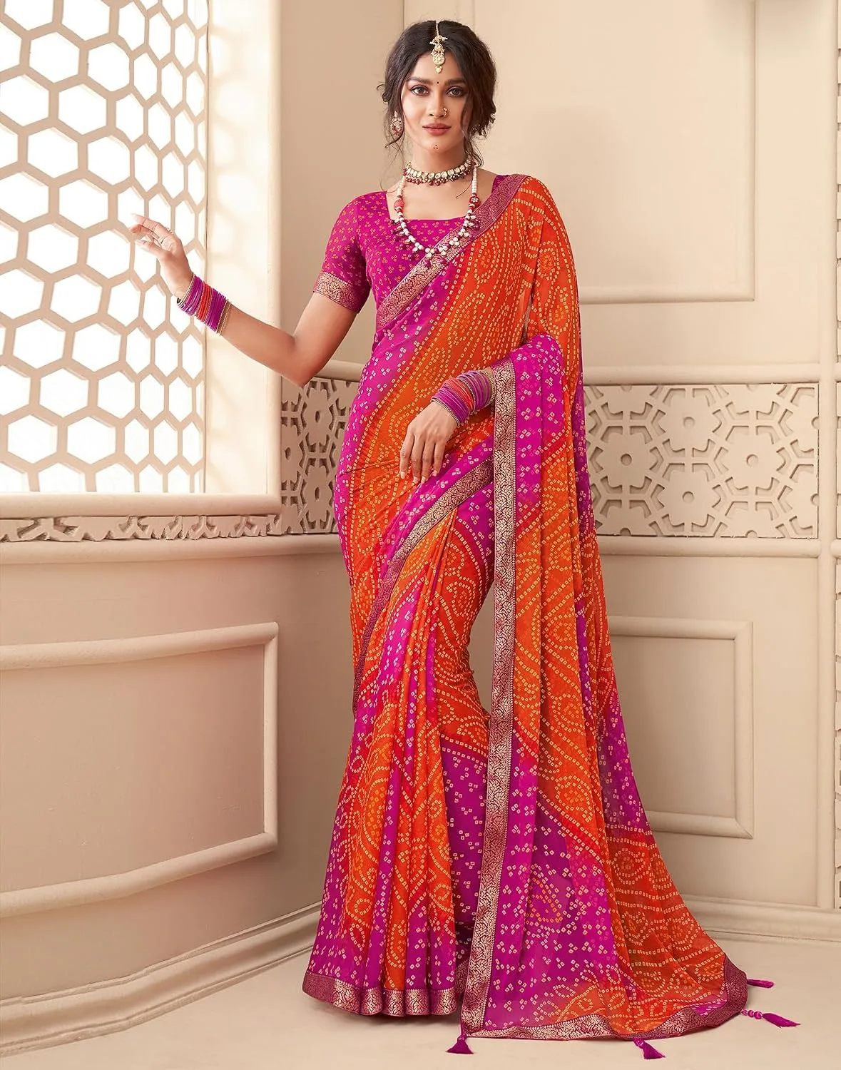 Women's Chiffon Bandhani Printed Saree With Unstitched Blouse image 2
