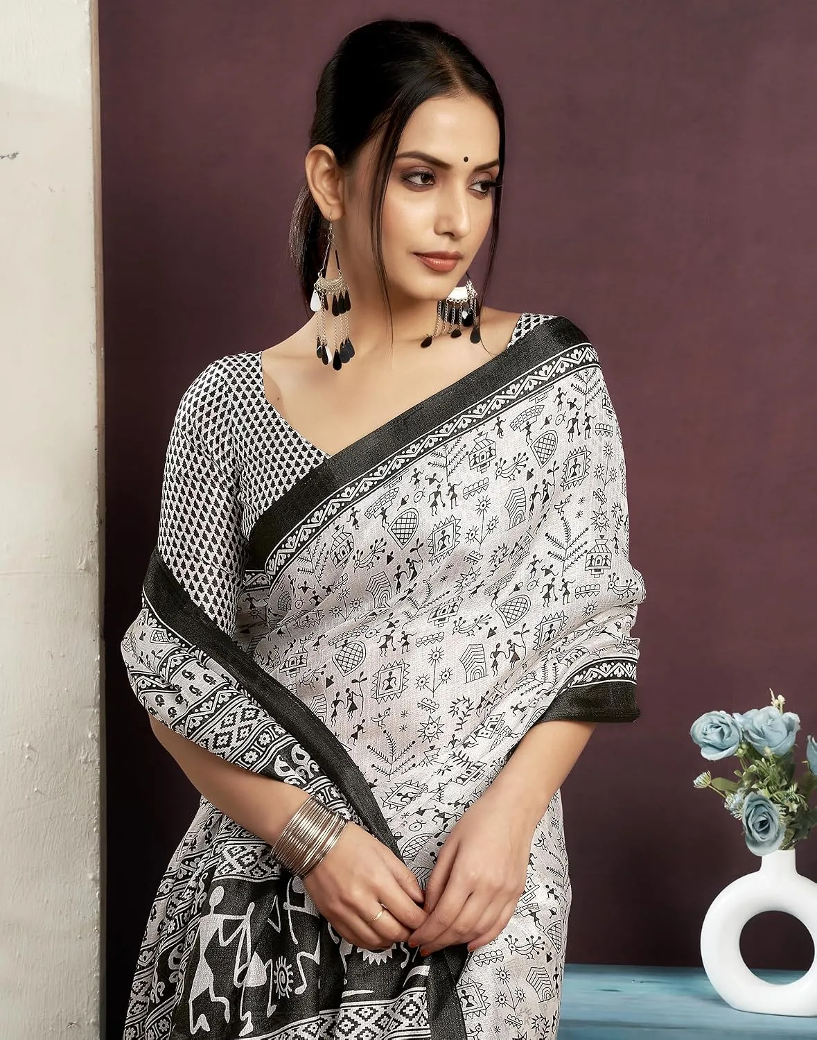 Women's Cotton Warli Printed Saree With Unstitched Blouse image 6