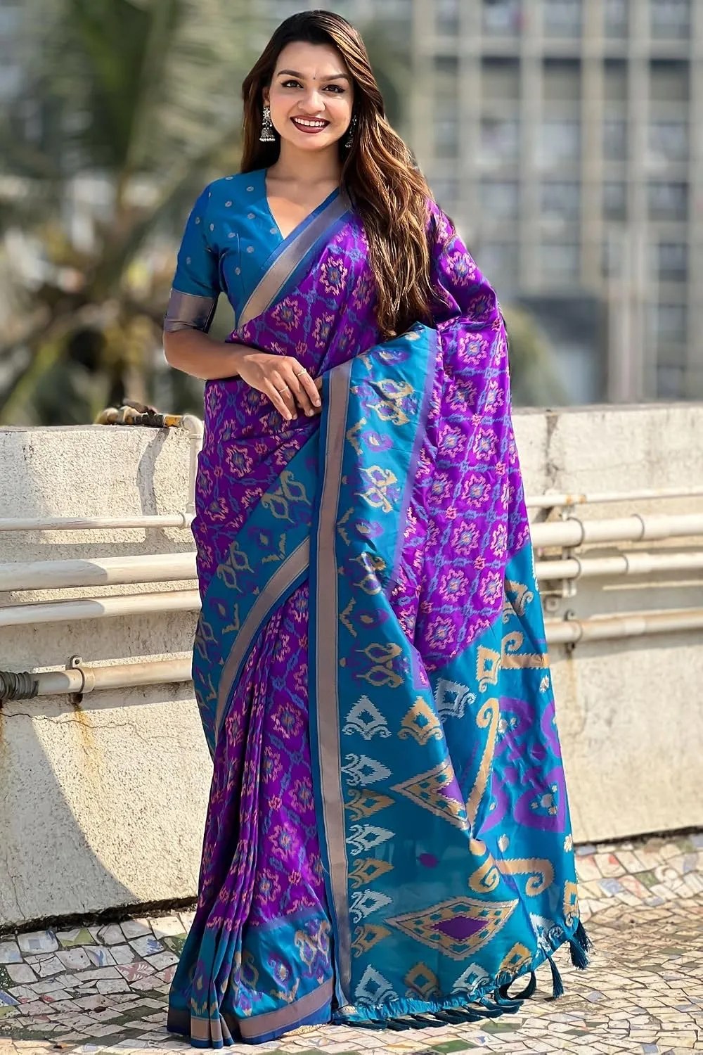 Buy SGF11 Women's Kanjivaram Patola Soft Pure Silk Sarees With Unstitched Blouse Piece (Violet LightBlue) at nearme.com.np image 2