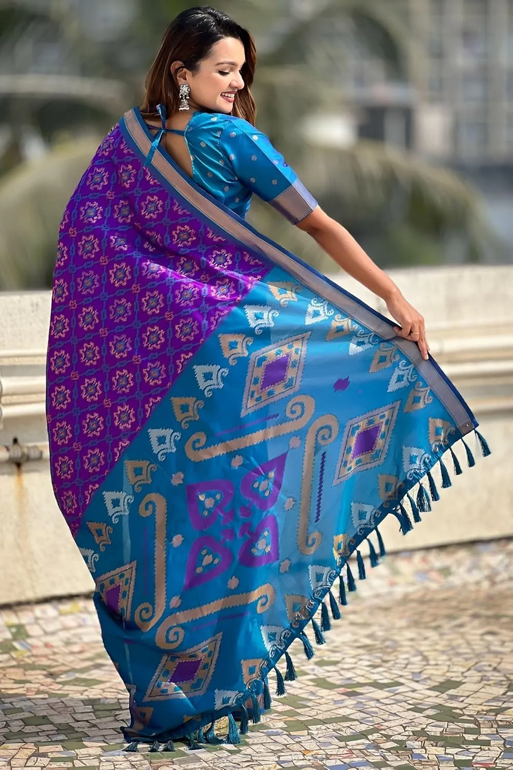Buy SGF11 Women's Kanjivaram Patola Soft Pure Silk Sarees With Unstitched Blouse Piece (Violet LightBlue) at nearme.com.np image 3