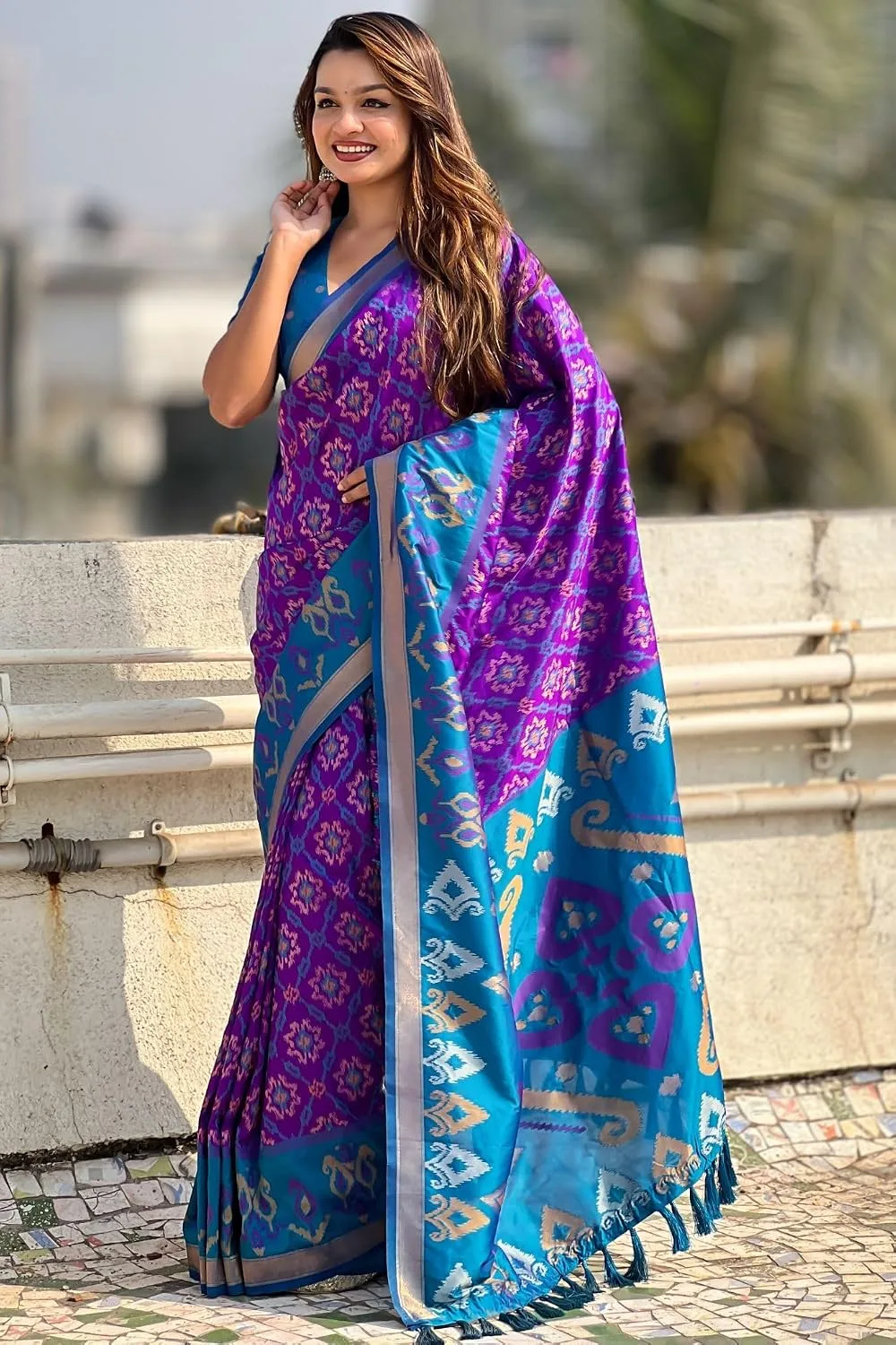 Buy SGF11 Women's Kanjivaram Patola Soft Pure Silk Sarees With Unstitched Blouse Piece (Violet LightBlue) at nearme.com.np image 4