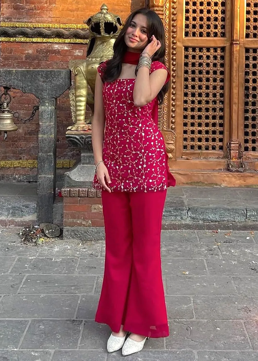 Buy Women's Georgette Embroidered Kurta Palazzo with Dupatta Set at nearme.com.np image 3