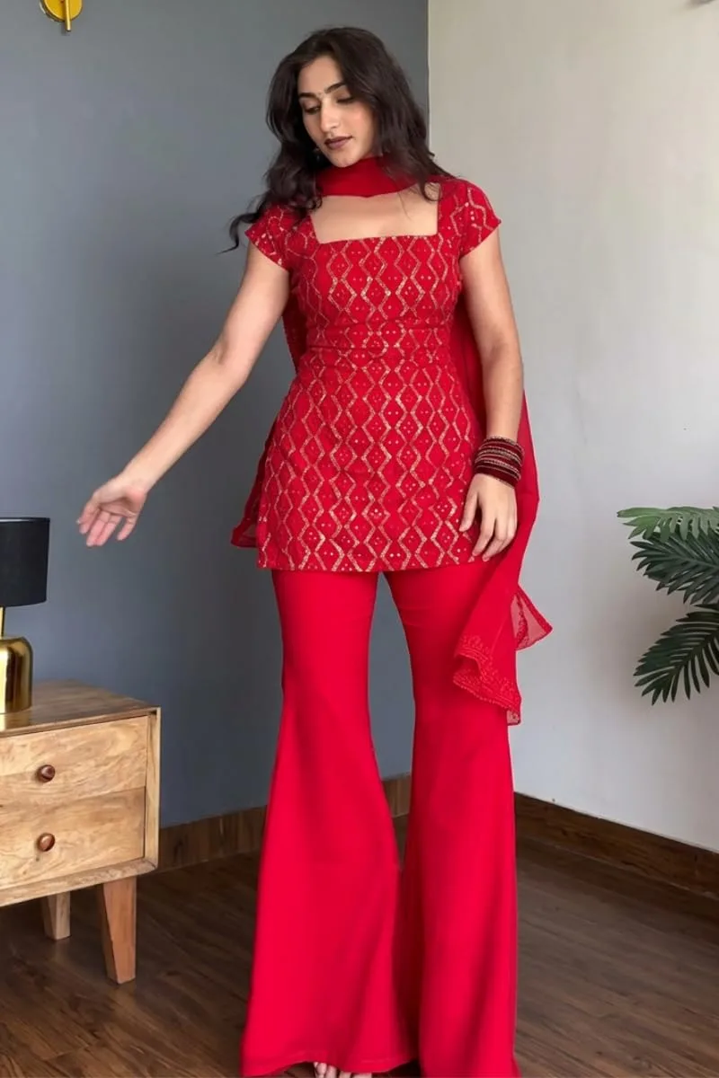 Buy 90's Indian Dresses for Parties | Luxury Designer Salwar Suits for Women at Near Me Store image 7